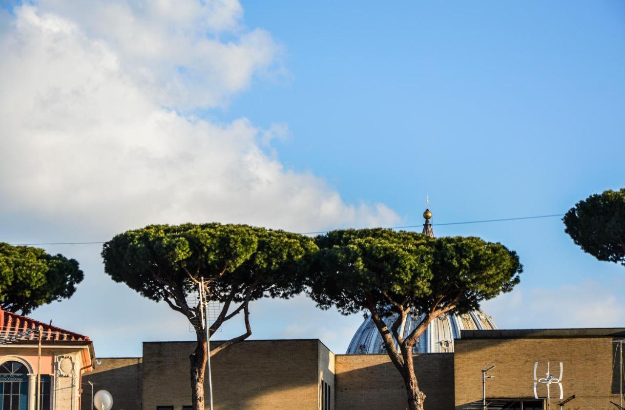 House Candia 111 - Vatican Museum Apartment Рим Экстерьер фото